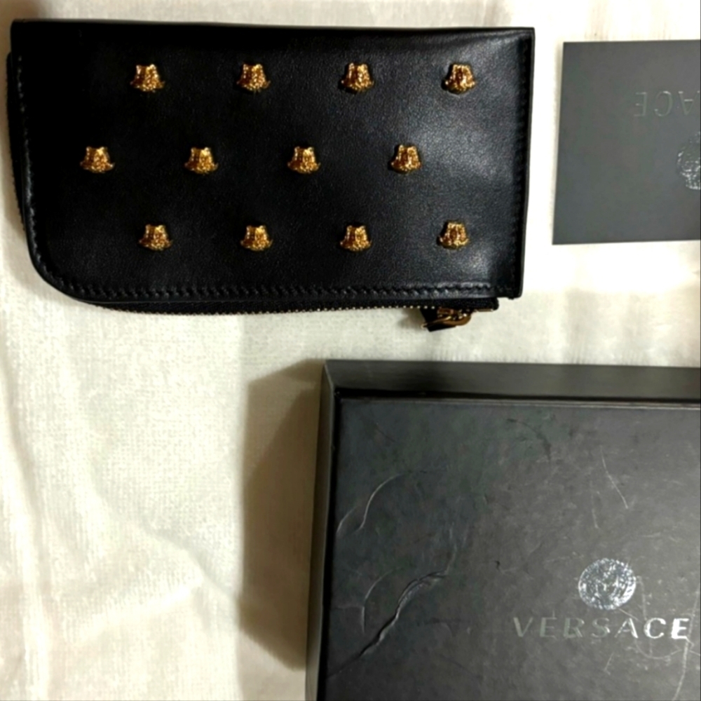 VERSACE Black All Over Medusa Stud Zip Card Holder Wallet - Picture 8 of 11